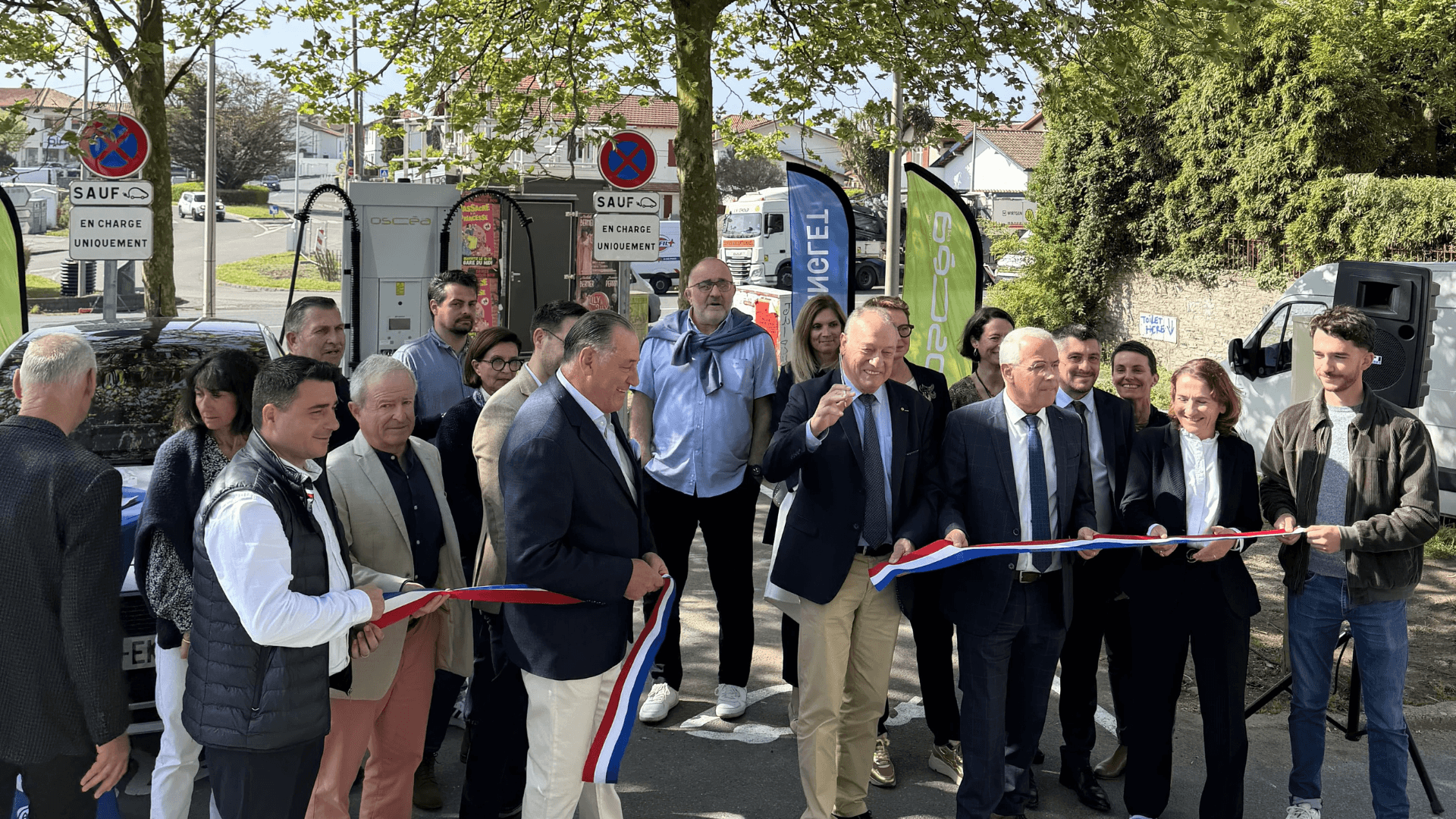 Inauguration de la première borne Oscéa64 !